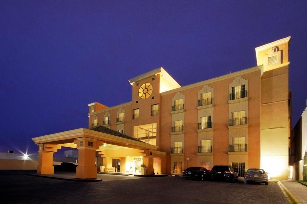 Istay Hotel Ciudad Juárez Extérieur photo The Hilton San Antonio Airport