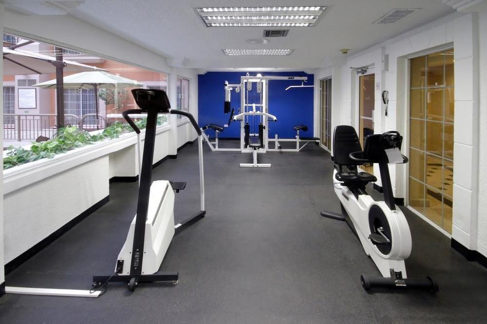 Istay Hotel Ciudad Juárez Extérieur photo A gym