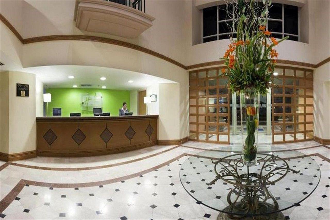 Istay Hotel Ciudad Juárez Extérieur photo Holiday Inn, Puebla, Mexico